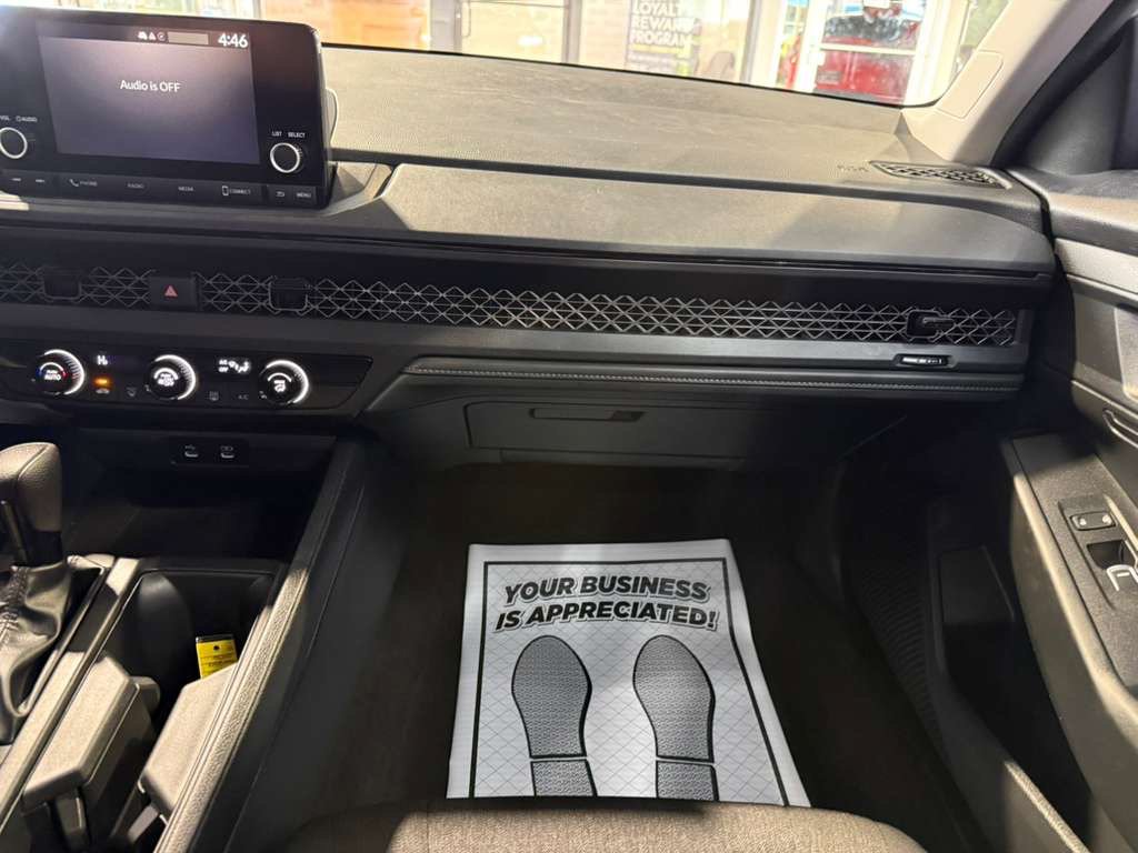 Used 2025 Honda Accord LX image 43