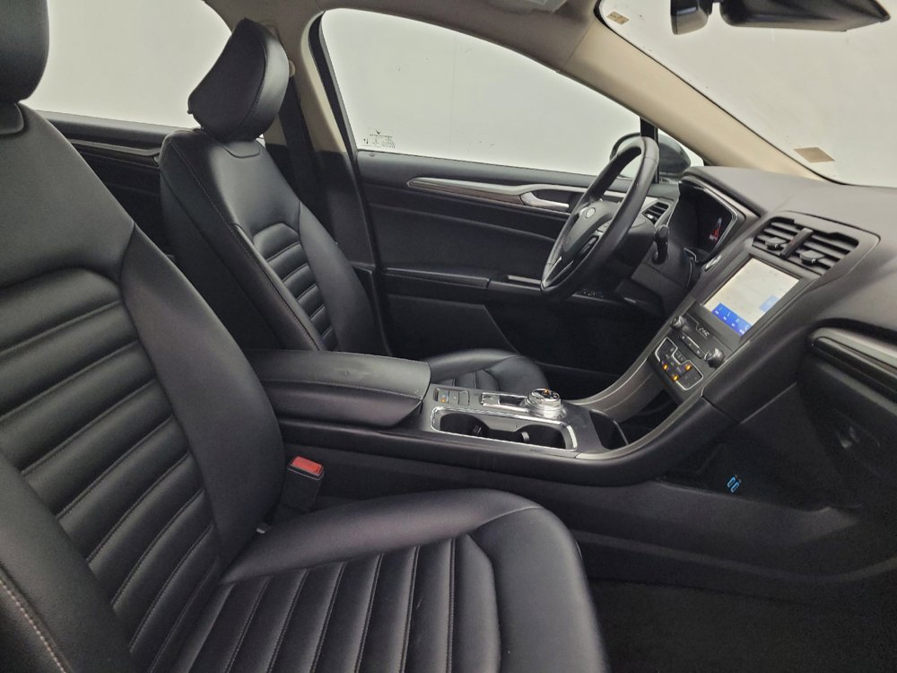 Used 2020 Ford Fusion SEL FWD image 21