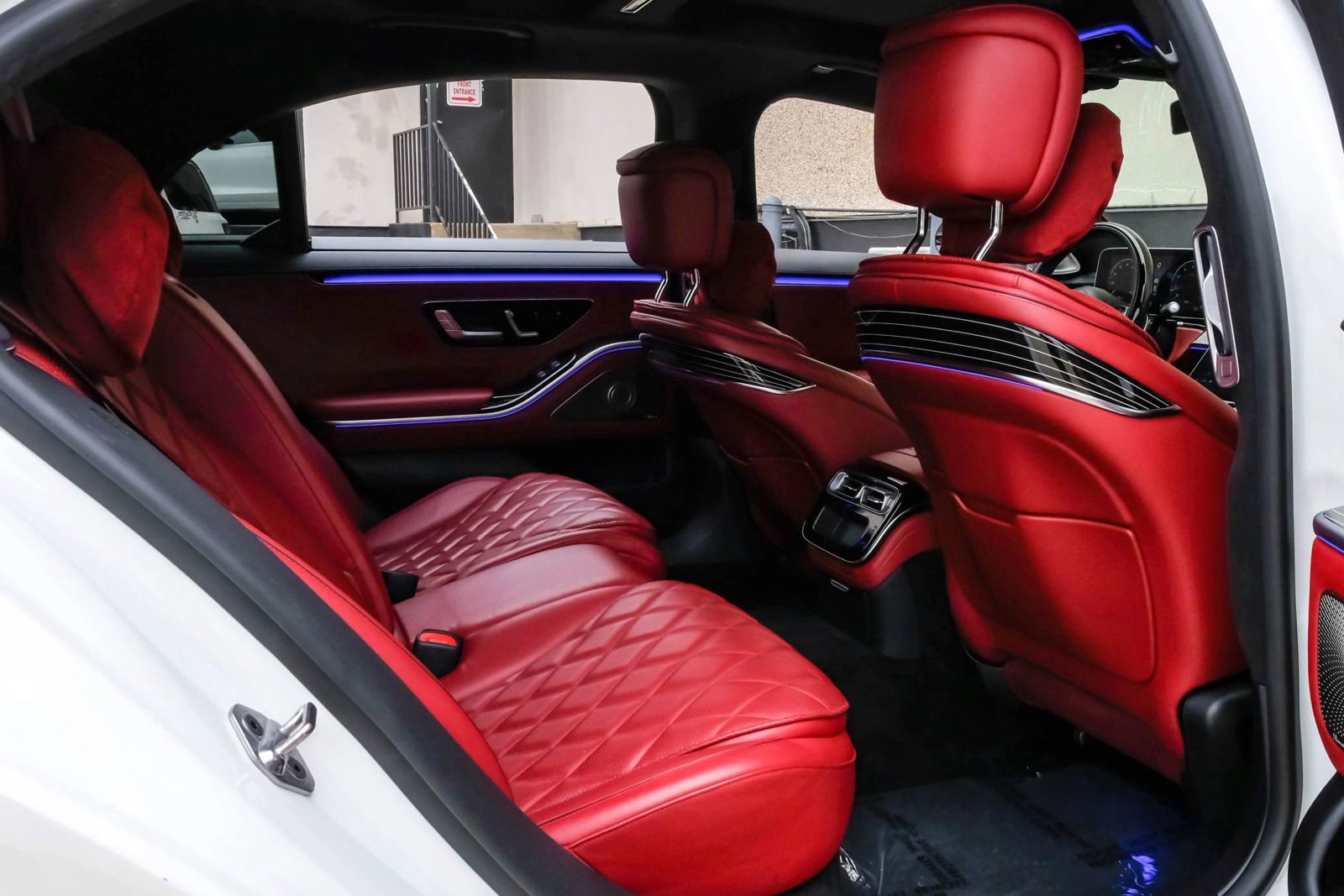 Used 2022 Mercedes-Benz S 580 4MATIC Sedan image 49