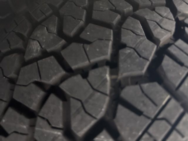 Used 2021 Chevrolet Tahoe Z71 image 36