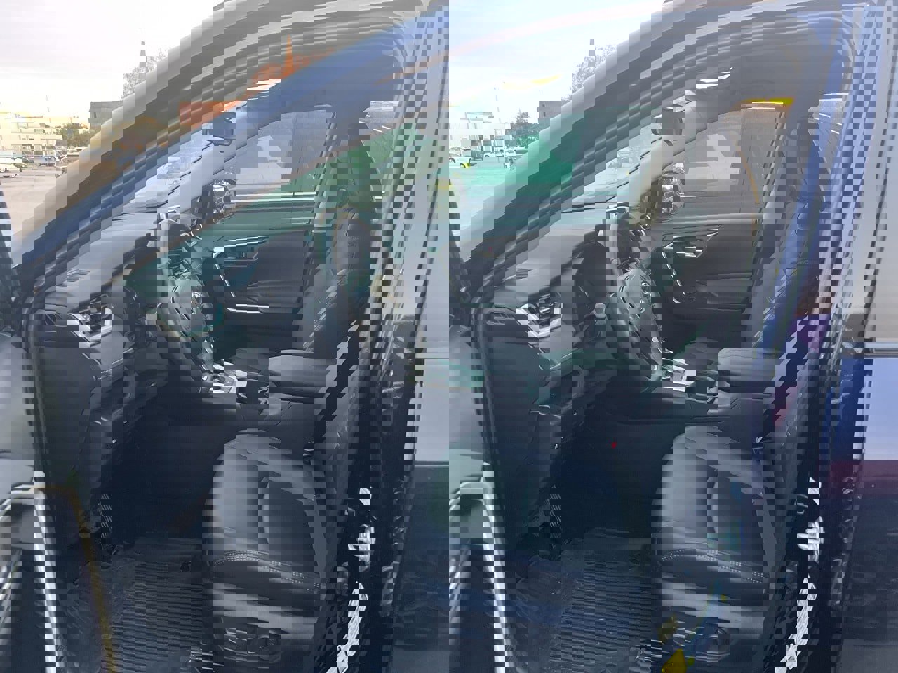 Used 2024 Toyota RAV4 XLE Premium image 7