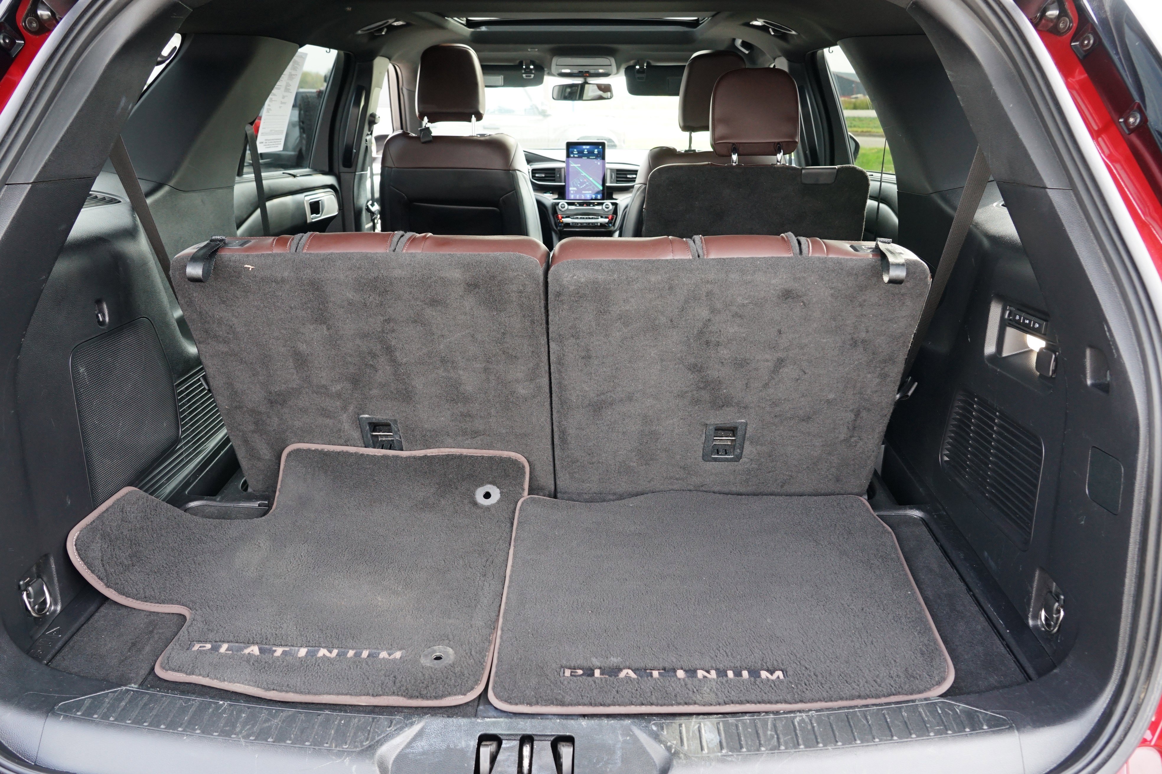 Used 2021 Ford Explorer Platinum w/ Equipment Group 601A image 31