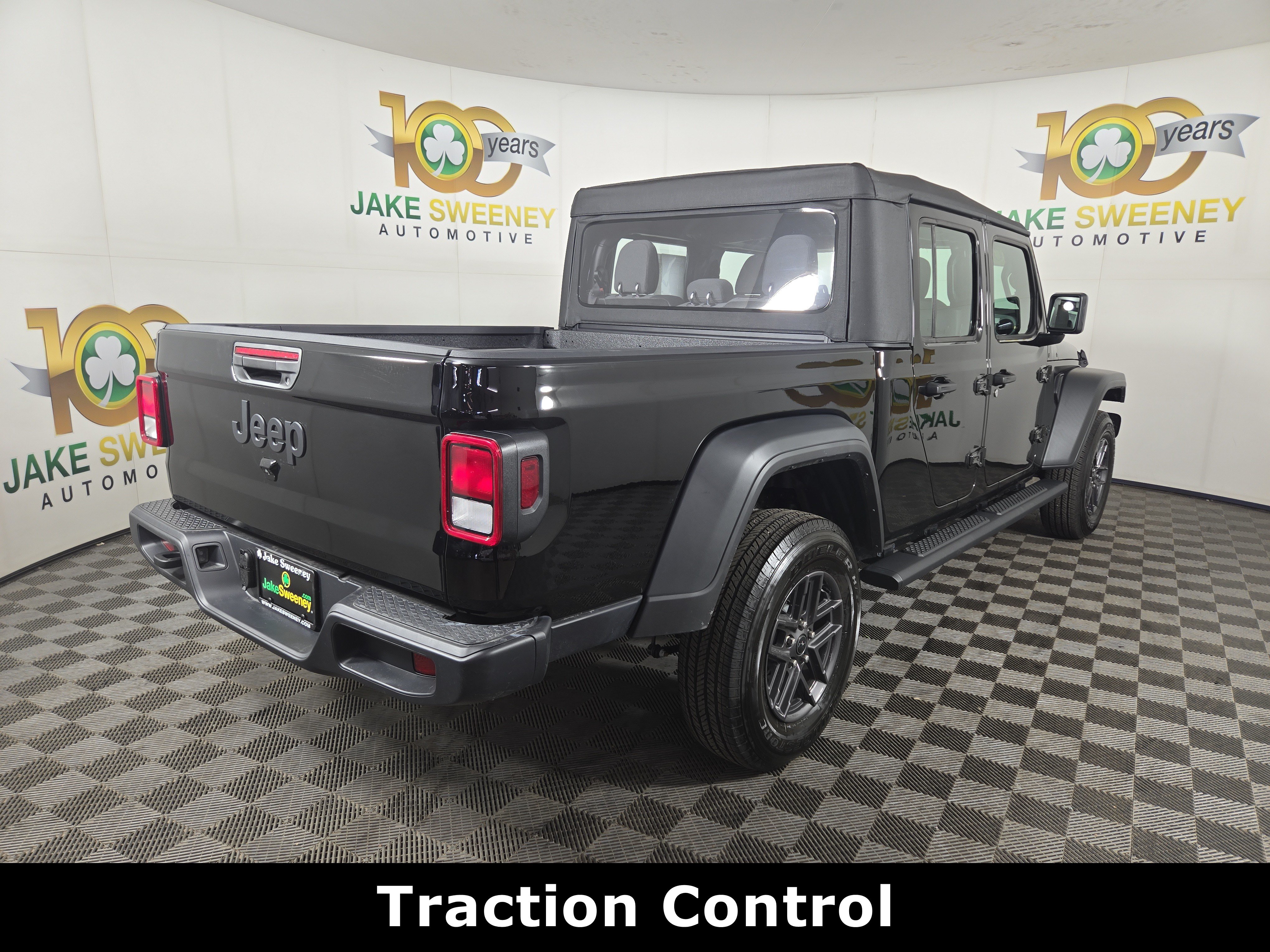 Certified 2026 Jeep Gladiator Sport AWD/4WD image 10