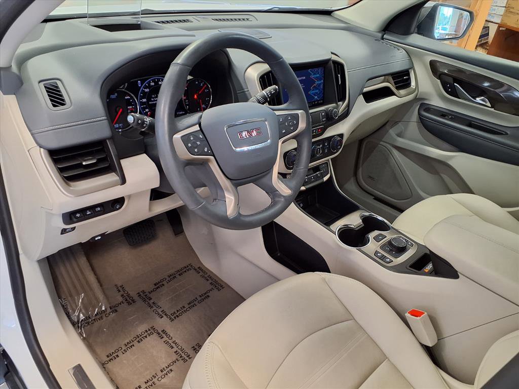 Used 2024 GMC Terrain Denali image 19