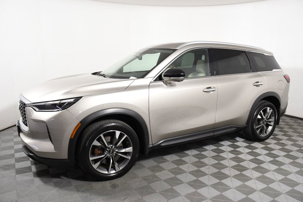 Used 2023 INFINITI QX60 Luxe w/ Cargo Package image 2