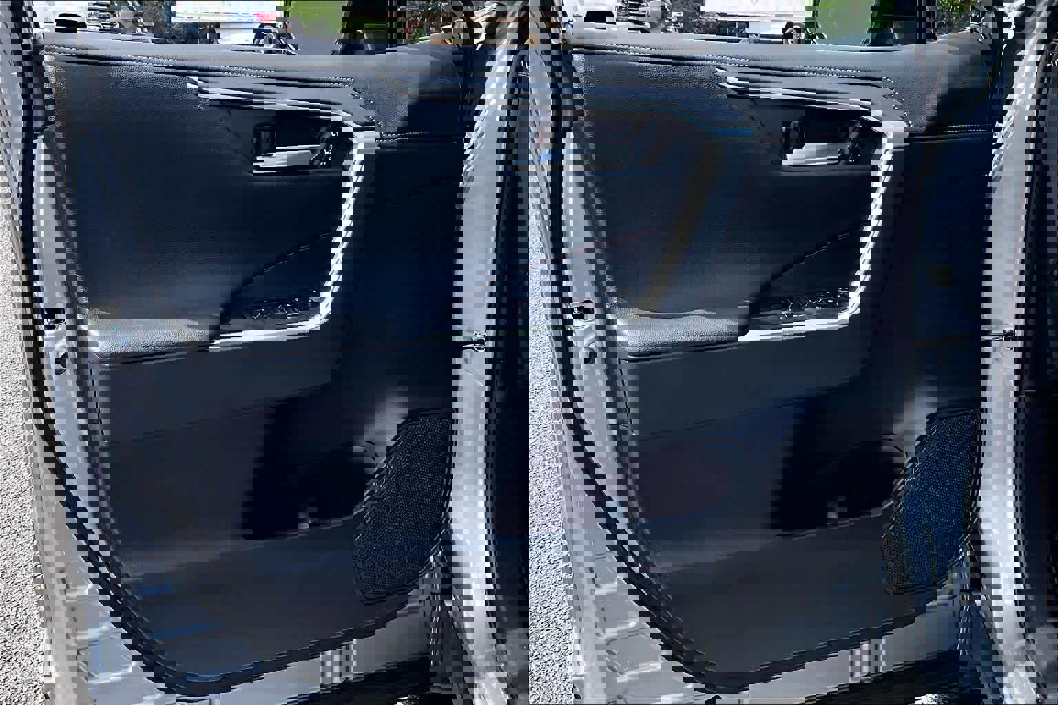 Used 2025 Toyota RAV4 Limited w/ Weather Package image 22