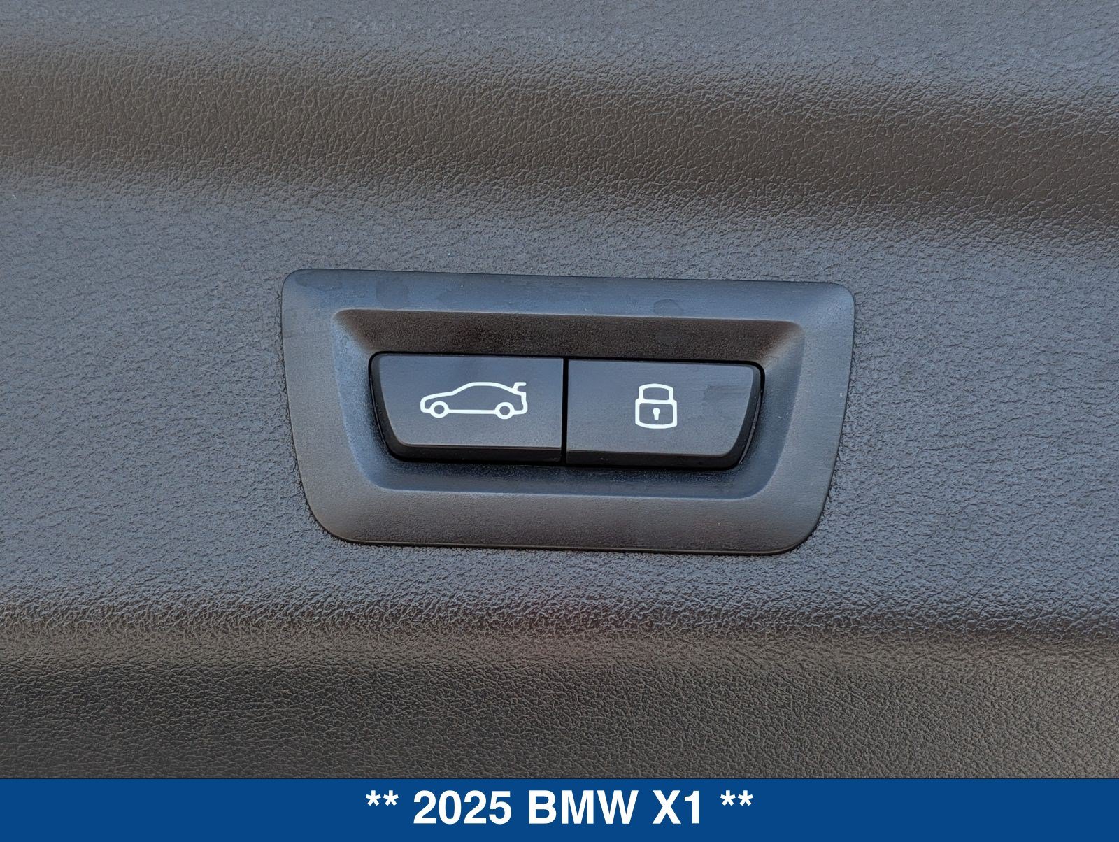 Used 2025 BMW X1 xDrive28i w/ Technology Package AWD/4WD image 15
