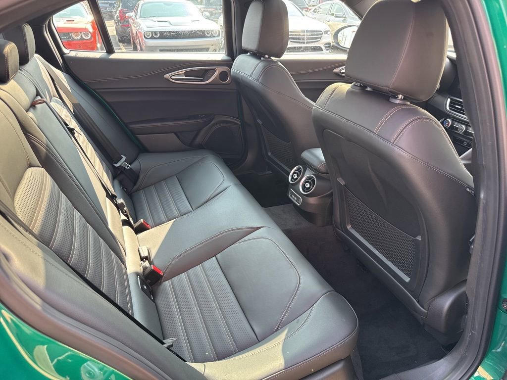 New 2025 Alfa Romeo Giulia AWD w/ Driving Assist Package image 21