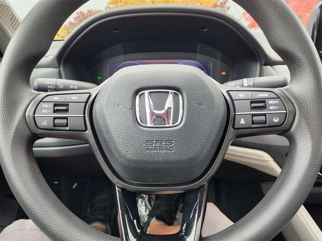 Used 2024 Honda Accord EX image 24