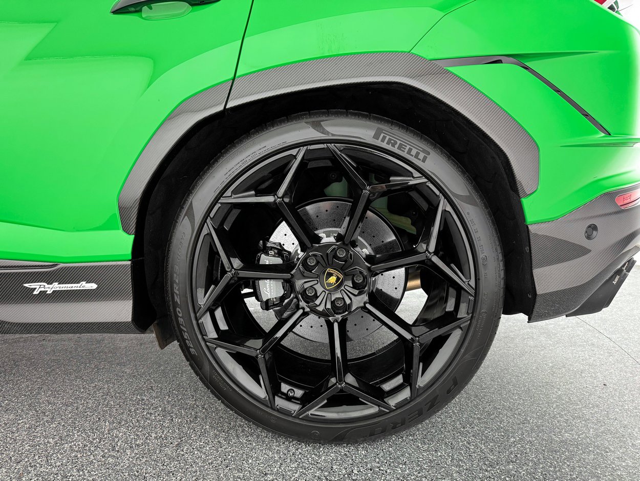 Used 2024 Lamborghini Urus Performante image 34