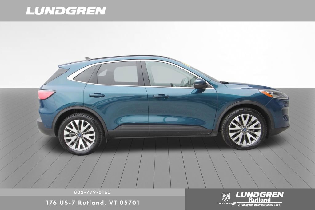 Used 2020 Ford Escape Titanium w/ Titanium Premium Package 2.0 image 2