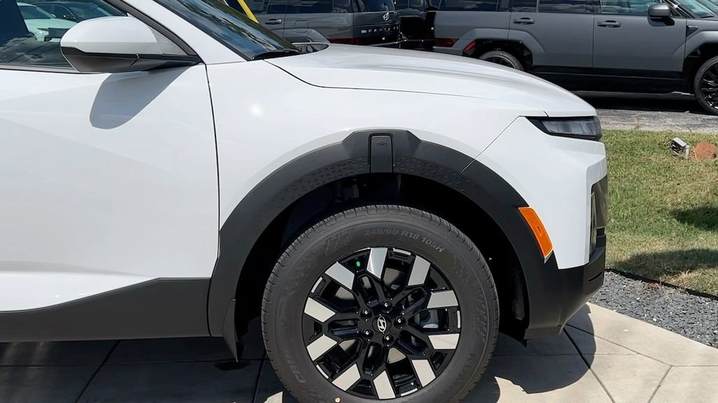 Used 2025 Hyundai Santa Cruz SE image 12