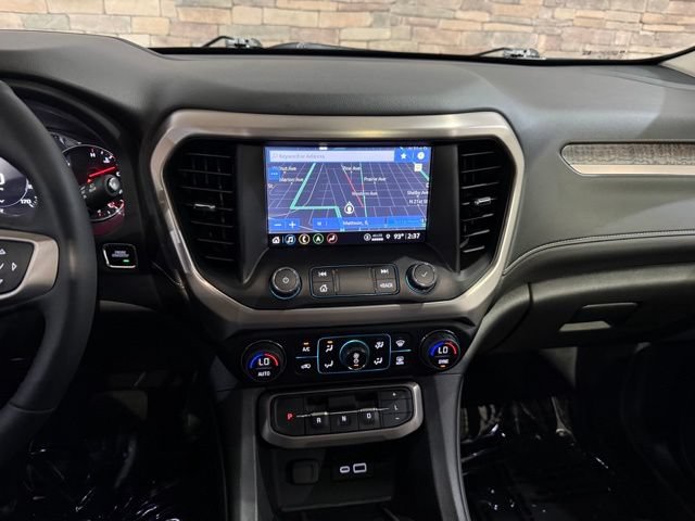 Used 2023 GMC Acadia Denali w/ Denali Ultimate Package AWD/4WD image 19