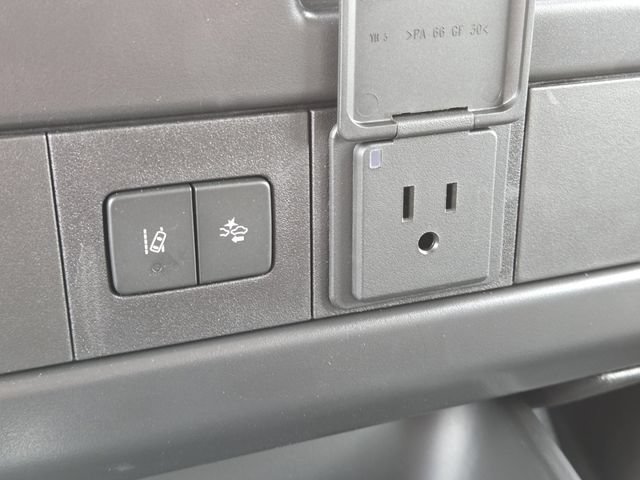 New 2026 Chevrolet Express 2500 w/ Driver Convenience Package RWD image 9