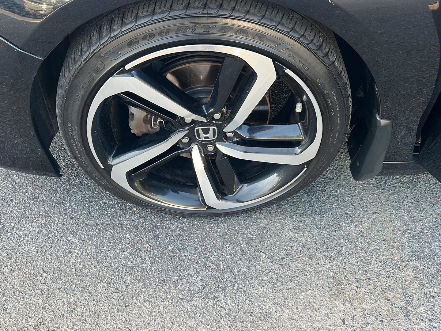 Used 2019 Honda Accord Sport image 35