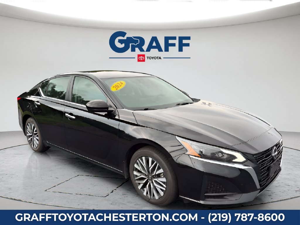 Used 2024 Nissan Altima 2.5 SV w/ SV Premium Package FWD image 5