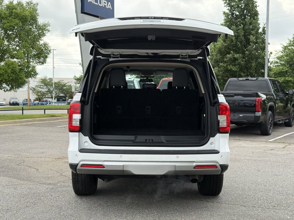 Used 2024 Ford Expedition XLT AWD/4WD image 15