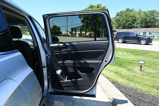 Used 2018 Volkswagen Atlas SE w/ R-Line Package AWD/4WD image 20