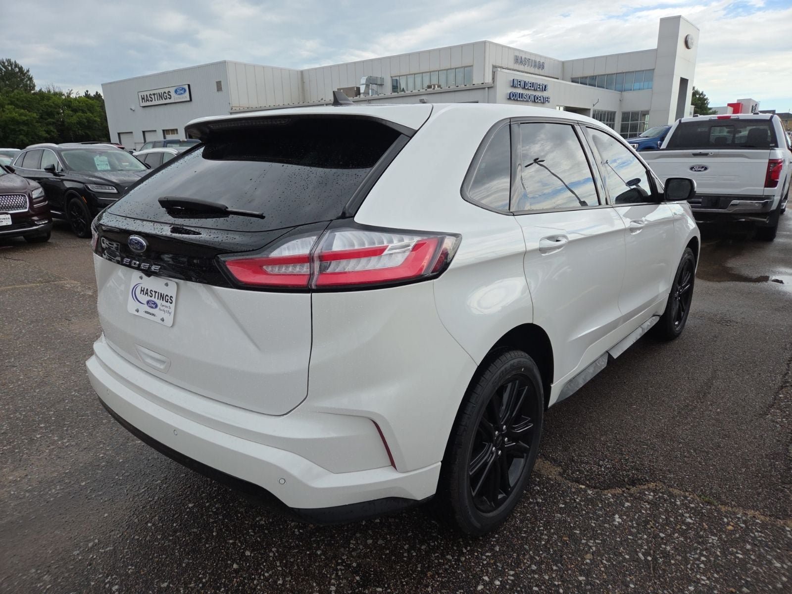 Certified 2024 Ford Edge ST-Line AWD/4WD image 17