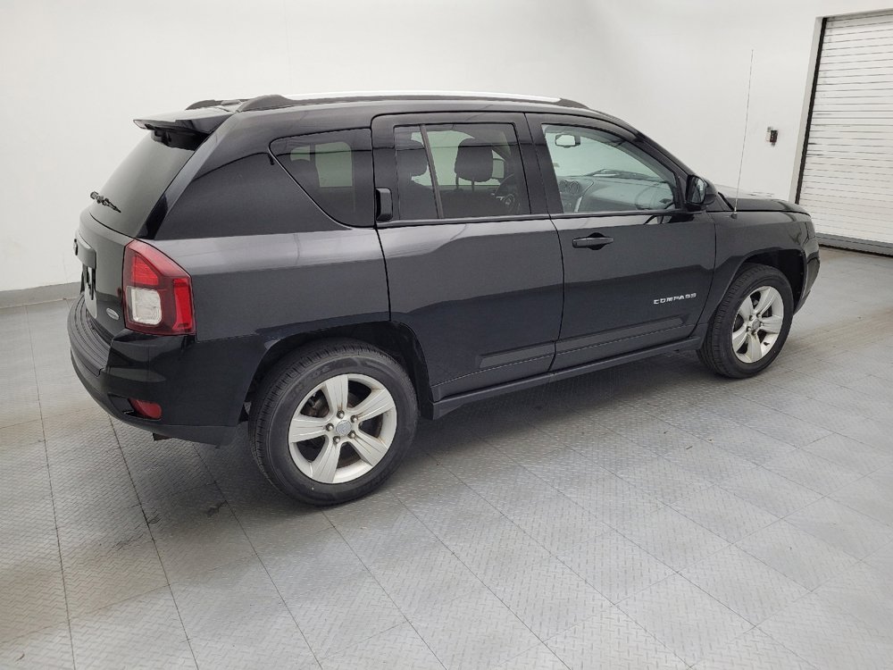 Used 2017 Jeep Compass Latitude AWD/4WD image 10