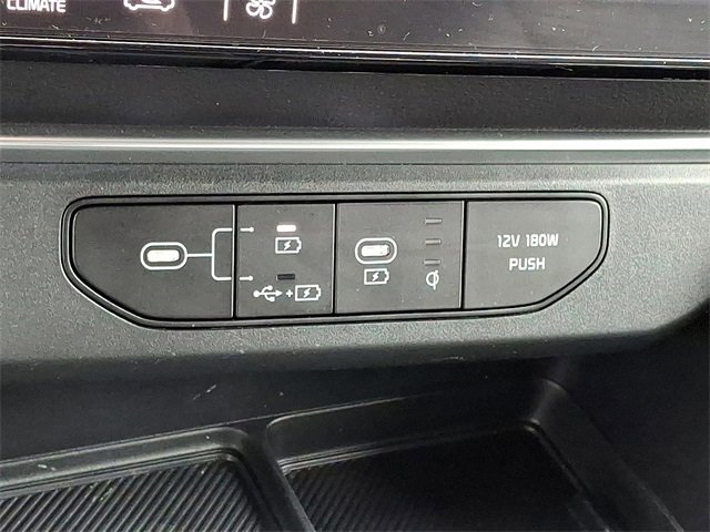 Used 2026 Kia Carnival SX Prestige image 25