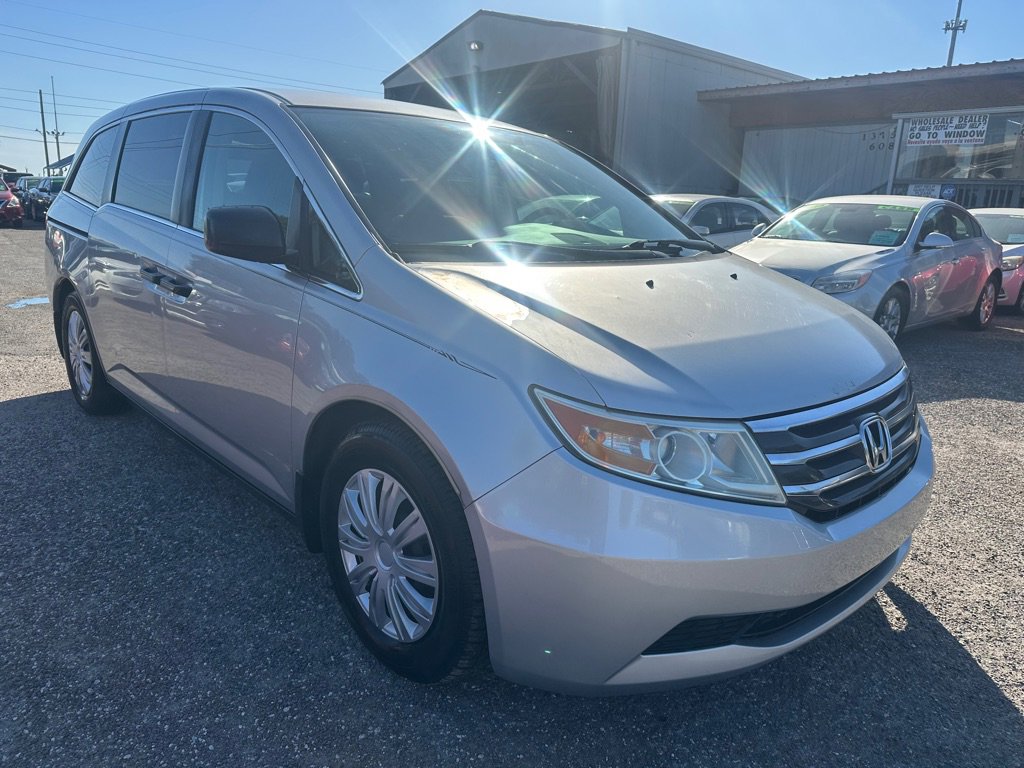 Used 2012 Honda Odyssey LX image 3