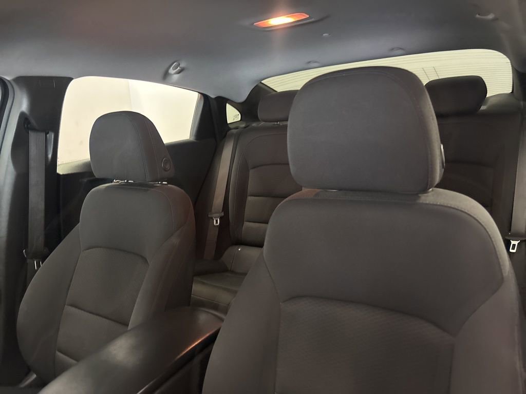 Used 2022 Chevrolet Malibu LS FWD image 15