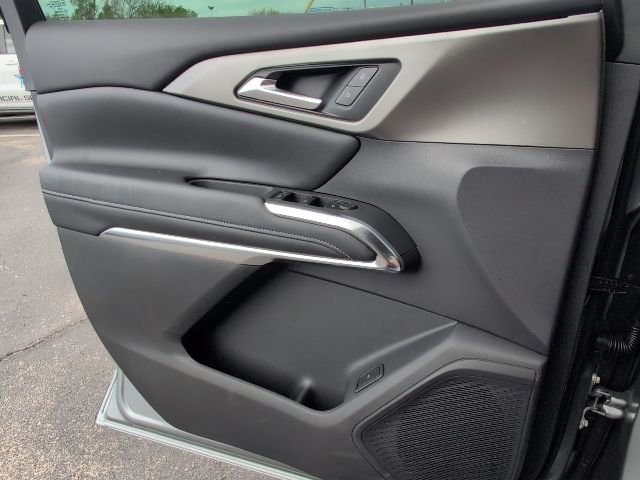 New 2026 Chevrolet Traverse LT w/ Midnight/Sport Edition image 16