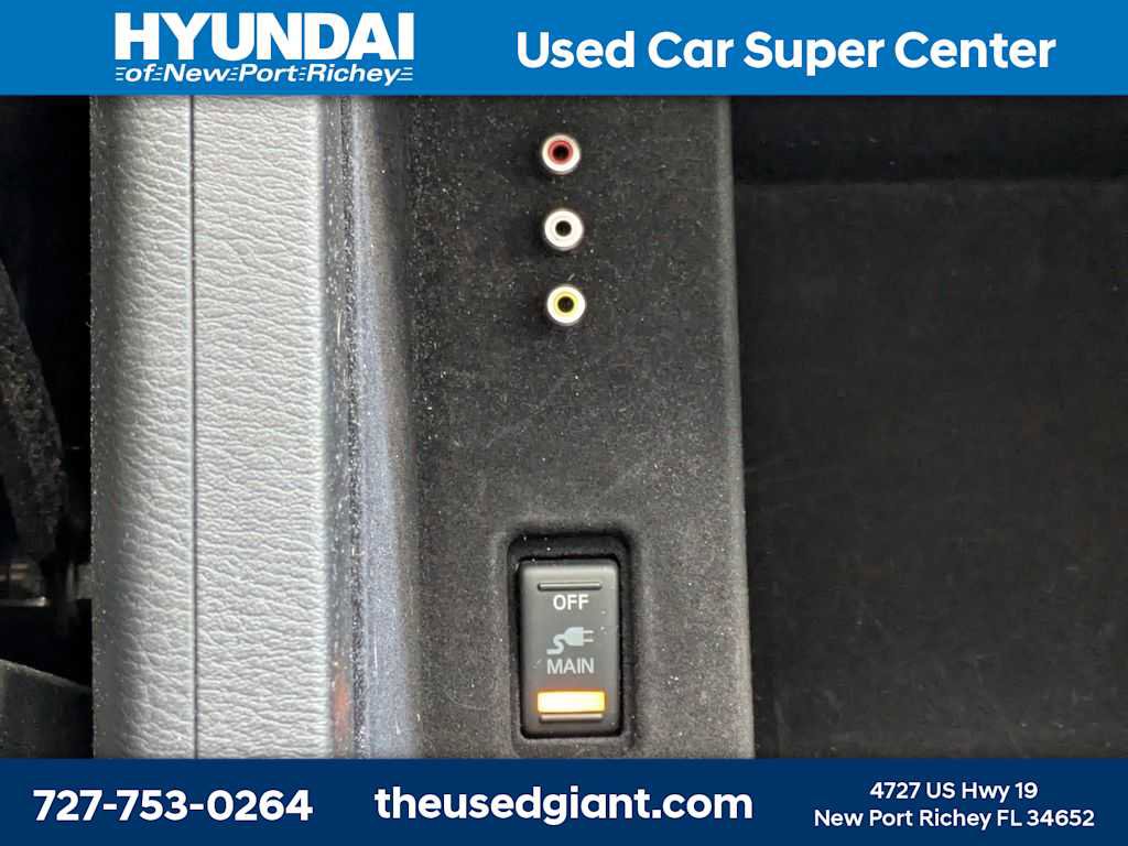 Used 2017 Nissan Armada Platinum w/ Captain Seat Package AWD/4WD image 39