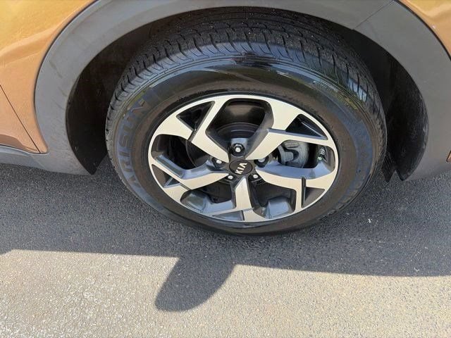 Used 2020 Kia Sportage LX FWD image 40