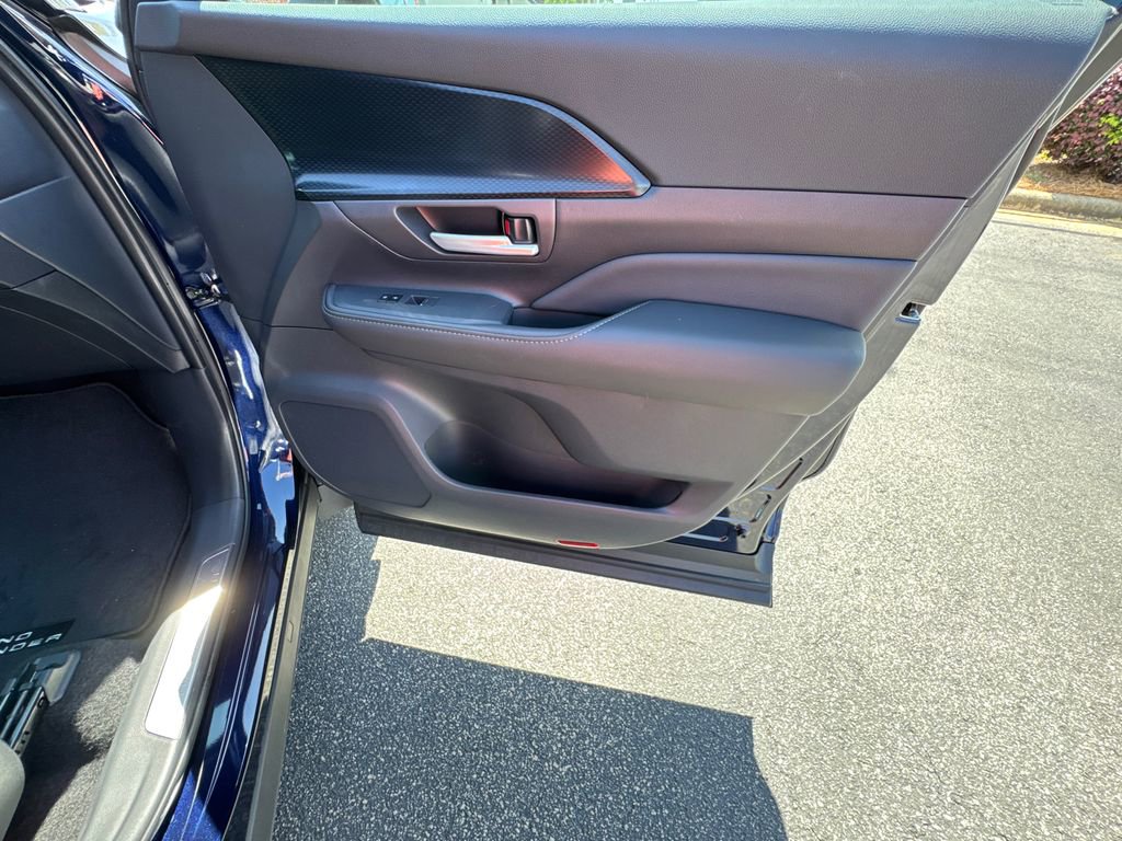 New 2026 Toyota Grand Highlander AWD Hybrid image 14