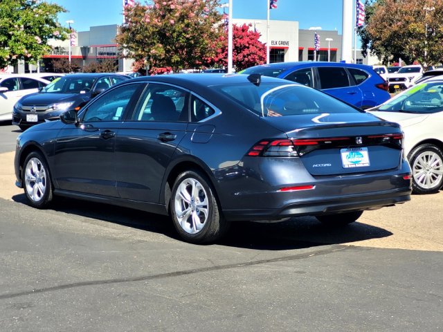 Certified 2025 Honda Accord LX image 6