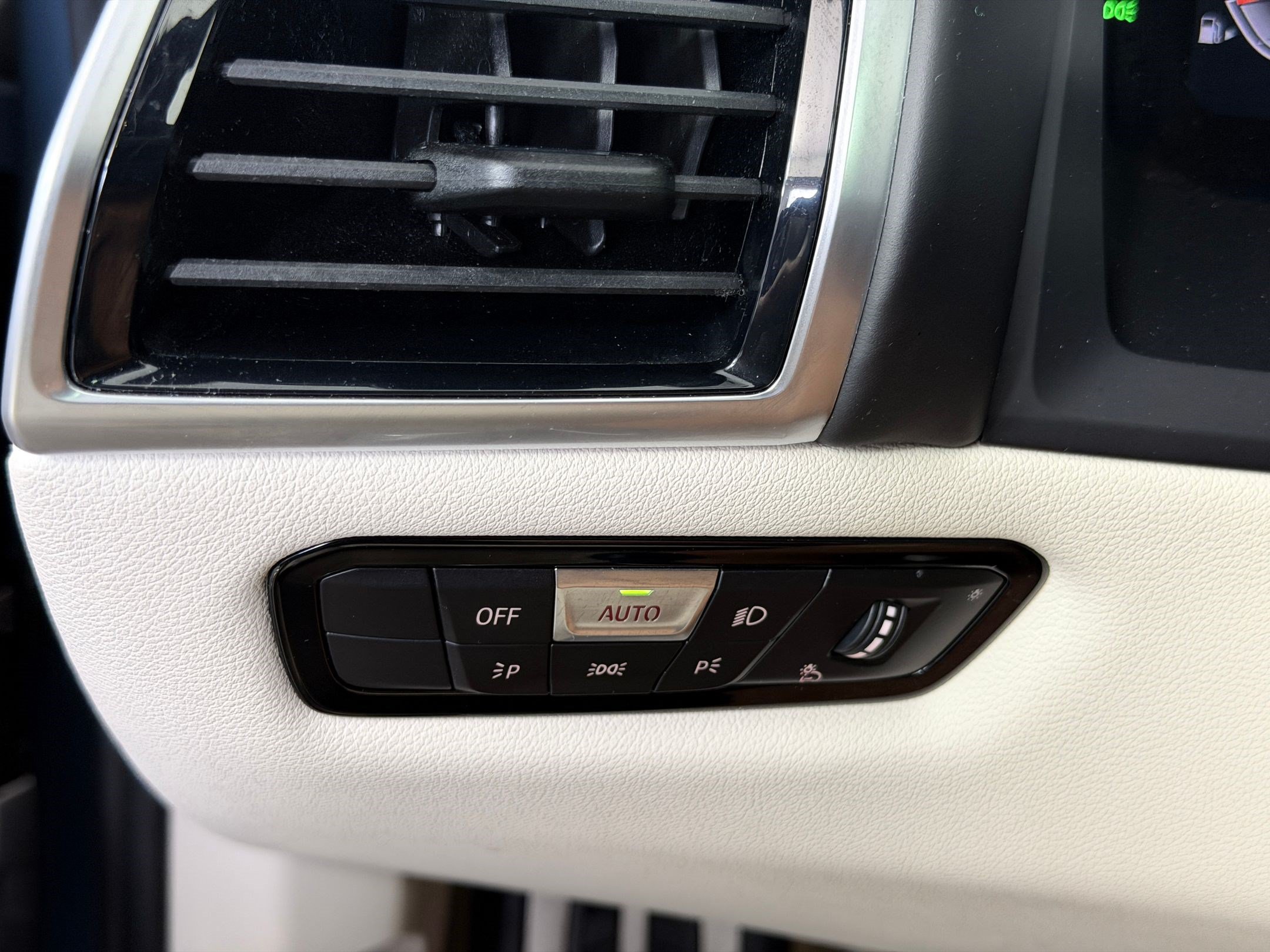 Used 2022 BMW 840i Gran Coupe w/ Comfort Seating Package RWD image 31