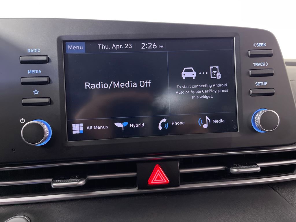 Certified 2025 Hyundai Elantra Blue FWD image 22