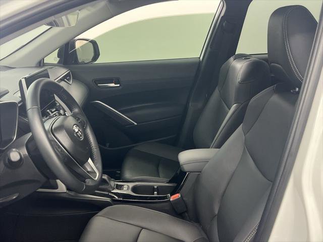 Certified 2025 Toyota Corolla Cross XLE image 7