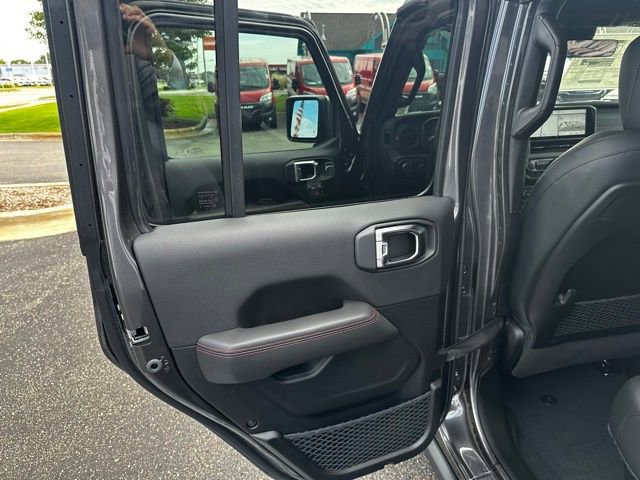 New 2025 Jeep Gladiator Rubicon w/ Convenience Group image 28