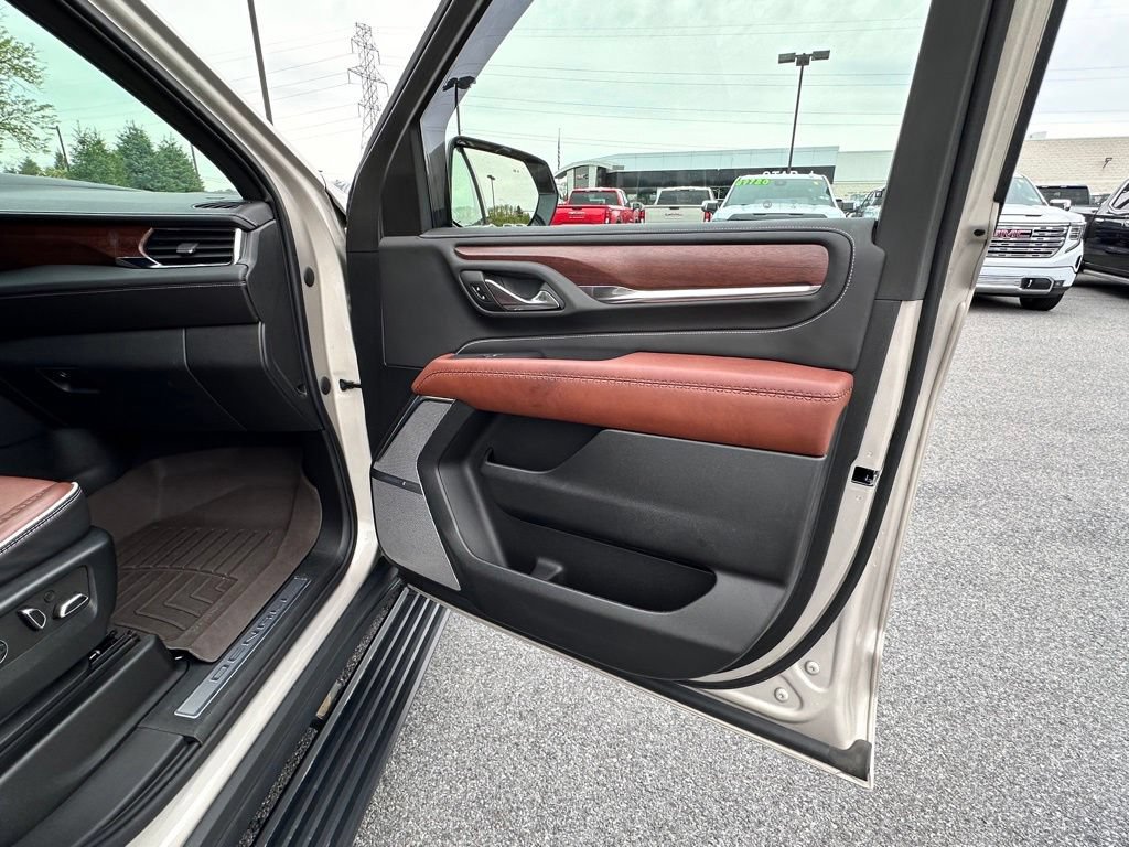 Certified 2023 GMC Yukon Denali Ultimate AWD/4WD image 14