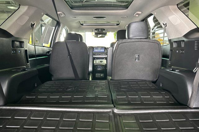 Used 2022 Hyundai Palisade Limited image 15