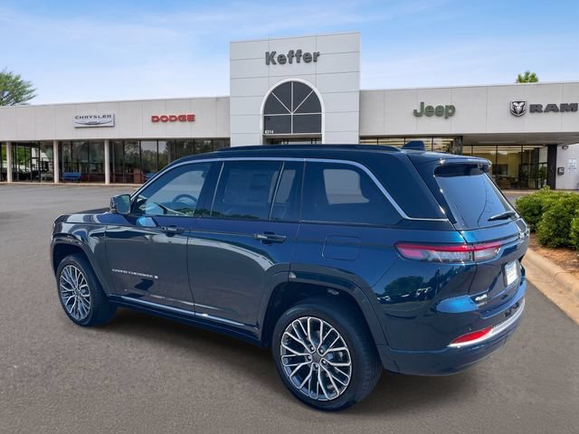 New 2026 Jeep Grand Cherokee Summit AWD/4WD image 4