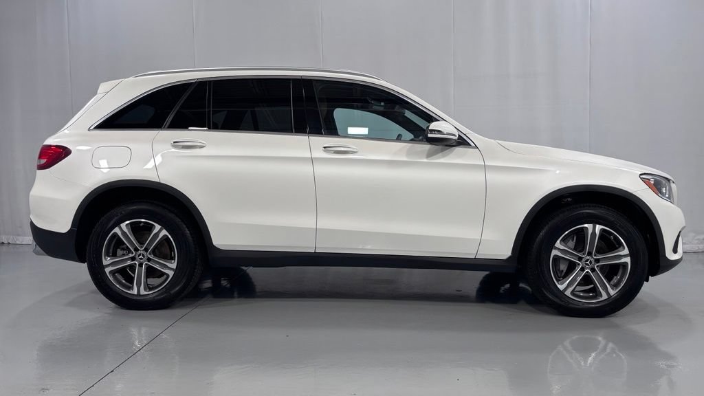 Used 2017 Mercedes-Benz GLC 300 4MATIC image 5