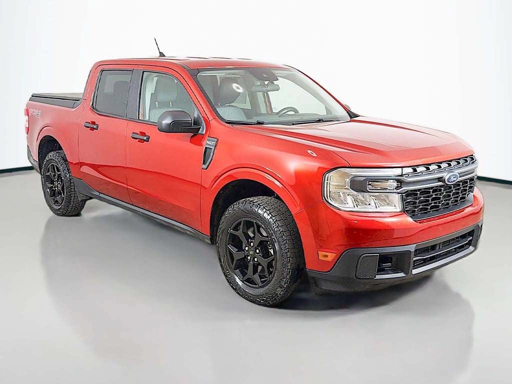 Used 2023 Ford Maverick XLT w/ Equipment Group 300A Standard AWD/4WD image 2