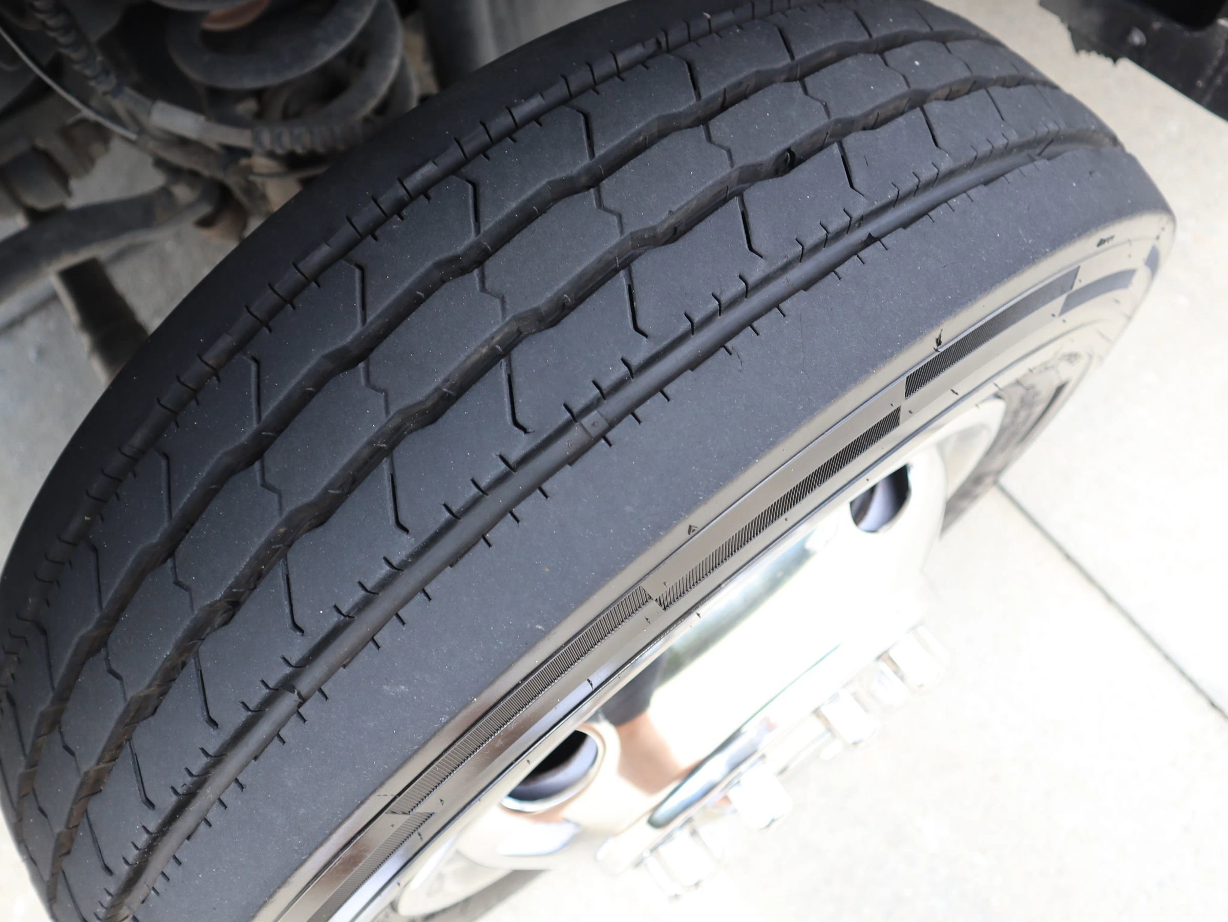 Used 2022 Ford F550 4x4 Crew Cab Super Duty w/ Power Equipment Group image 10