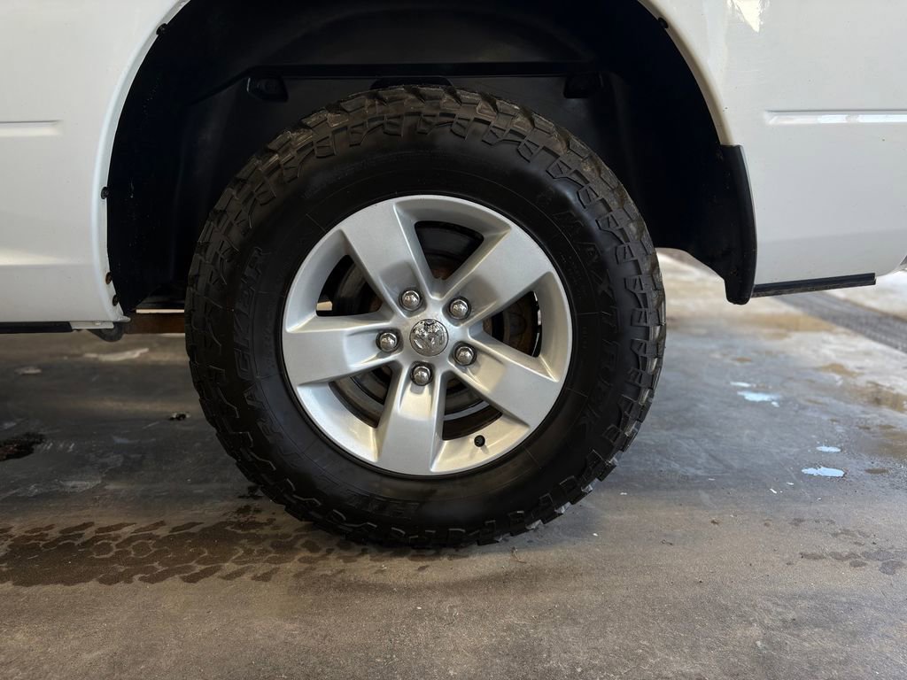 Used 2019 RAM 1500 ST w/ SXT Appearance Group image 31