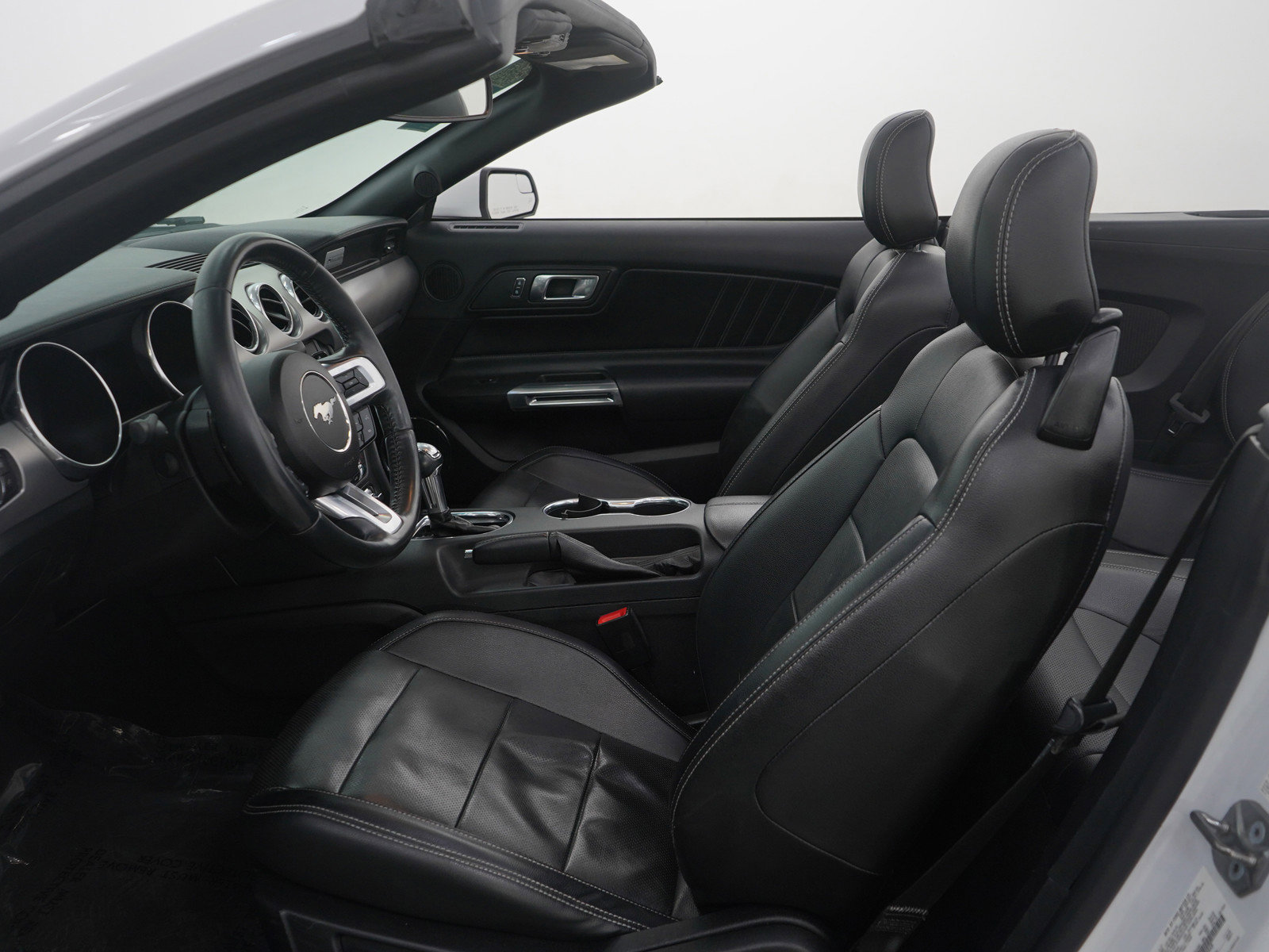 Used 2018 Ford Mustang GT Premium image 19