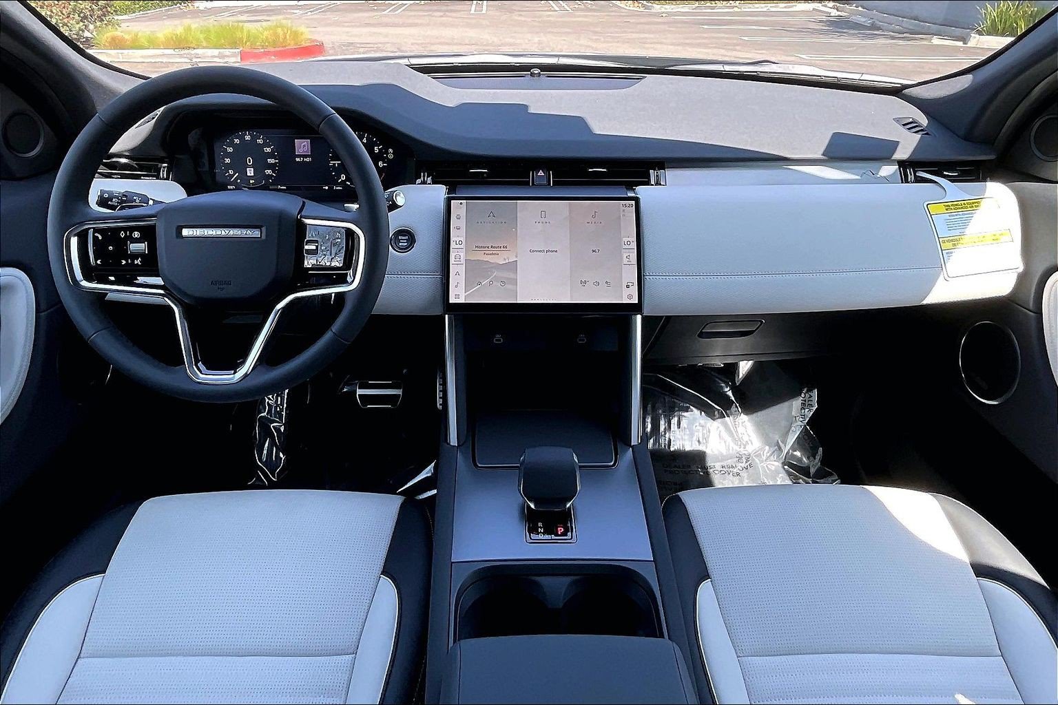 New 2026 Land Rover Discovery Sport Landmark AWD/4WD image 10