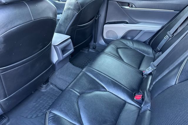 Certified 2018 Toyota Camry LE image 14