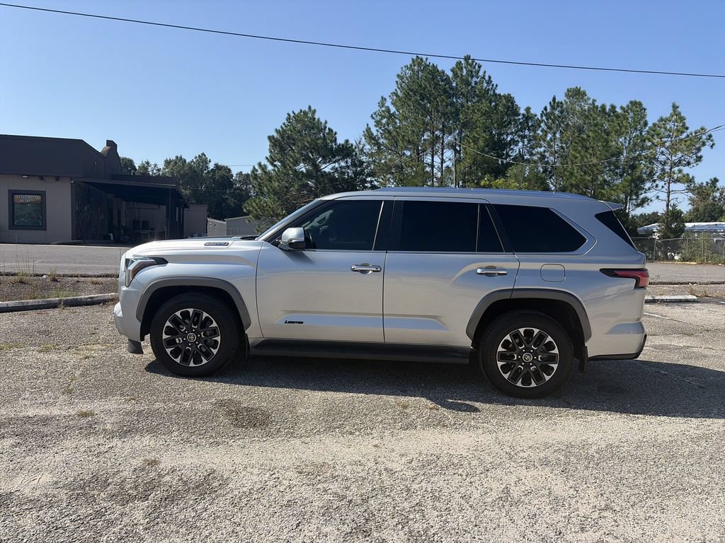 Used 2024 Toyota Sequoia Limited RWD image 3