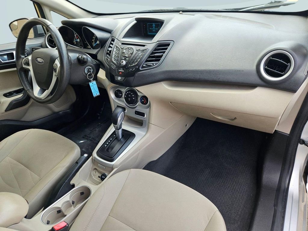Used 2016 Ford Fiesta SE FWD image 29