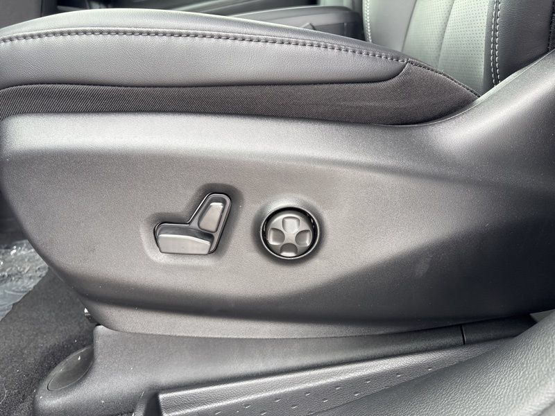 New 2026 Chrysler Pacifica Select AWD/4WD image 20