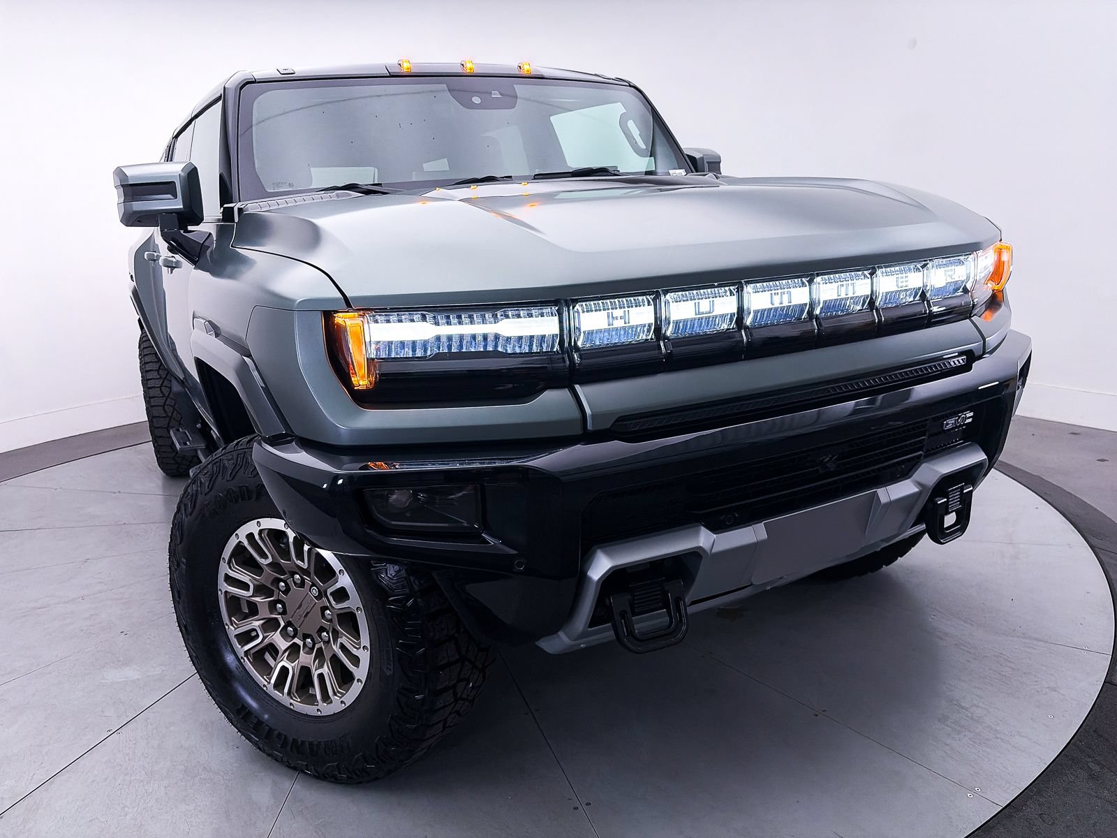 Used 2024 GMC Hummer EV 3X w/ Extreme Off-Road Package AWD/4WD image 3
